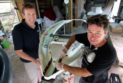 Andrew Macdonald (left) and Russell Carlyon with the 'Mudfish' during construction.