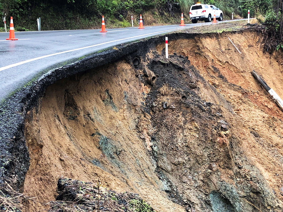 Large slip on road in Mangamuka Gorge 2020.