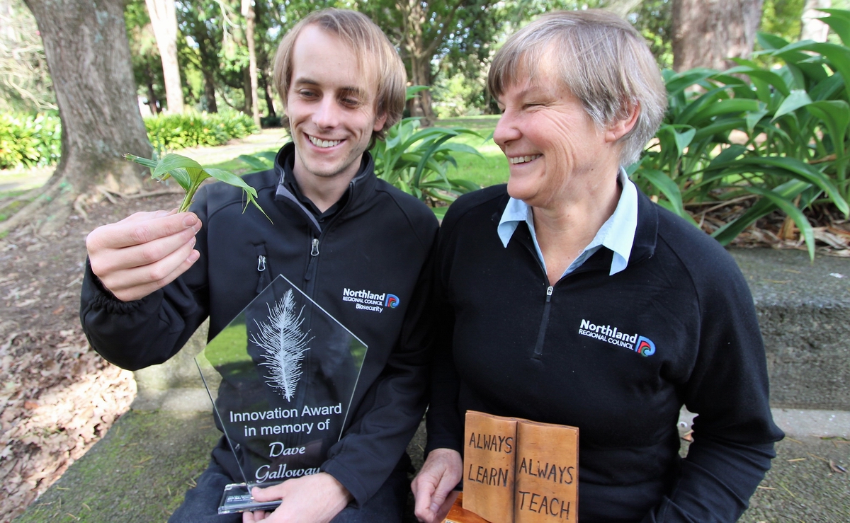 Know your enemy…Marine biosecurity member Cam Bunton demonstrates his land-based pest identification skills to his colleague, pest plant expert Sara Brill.  The duo has just been nationally recognised for their respective contributions to biosecurity.