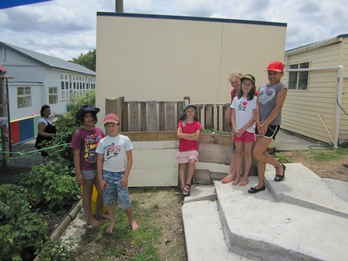 2011 Umawera - compost and steps.jpg
