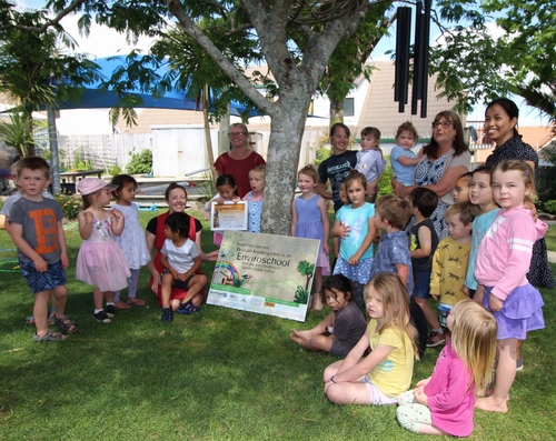 Children and teachers at Onerahi Kindergarten.