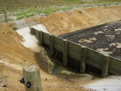 Weeping wall system.