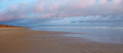 Description: Sunset along Te Oneroa a Tohe (Ninety Mile Beach). 