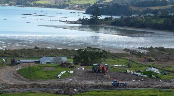 Cumulative effects of coastal development and use at Parua Bay, Whangarei Harbour.