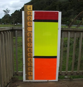 Flooding height indicator board.