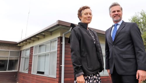 Regional council Chair Penny Smart and Kaipara Mayor Dr Jason Smith.